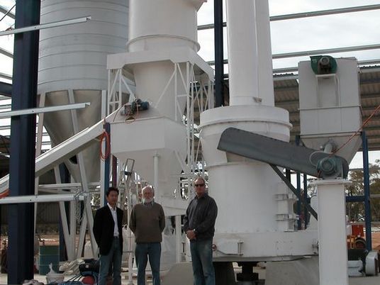 高壓磨粉機，專利改進磨粉機械